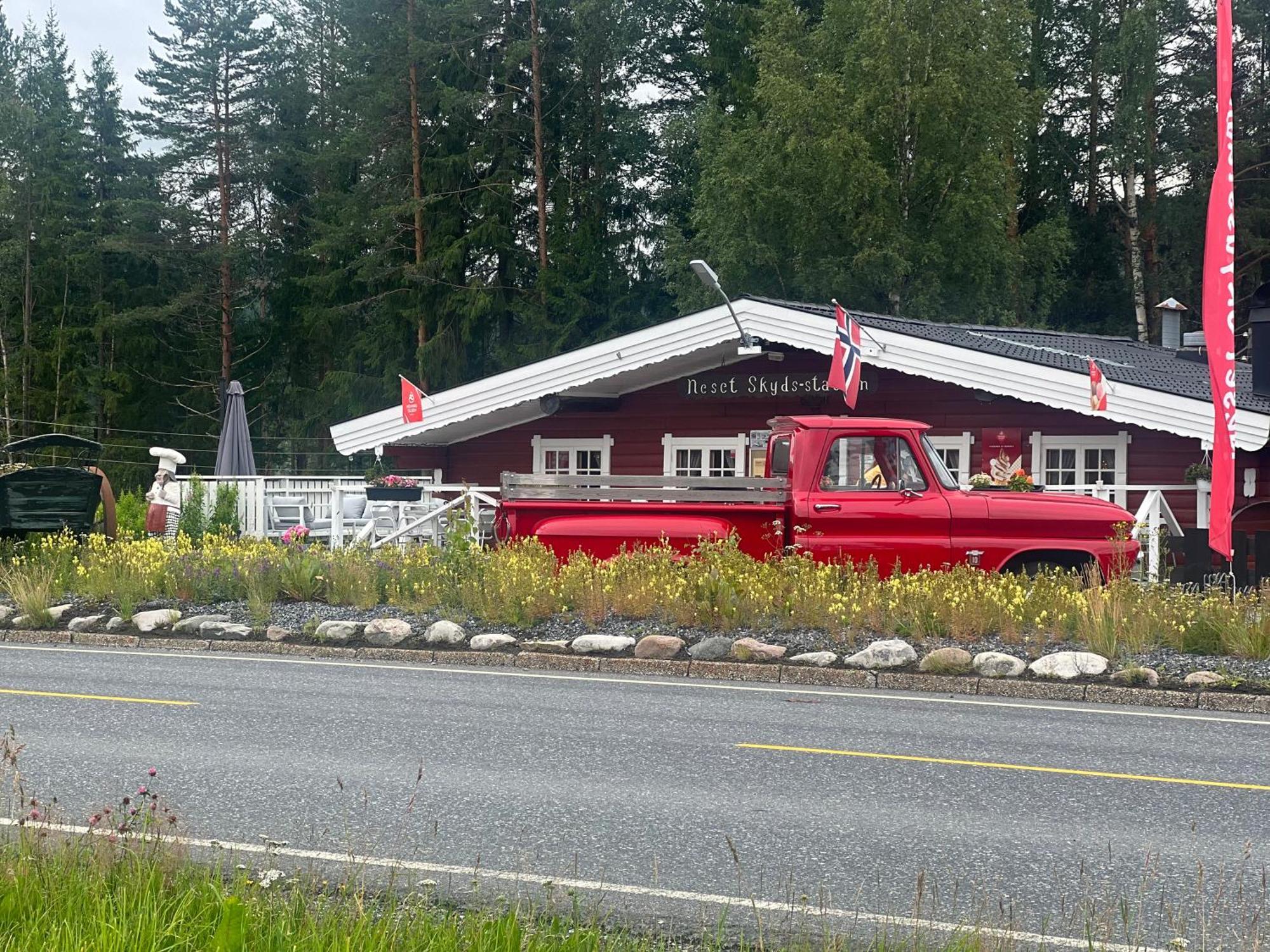 Neset Skydsstasjon Hotel Flesberg Exterior photo